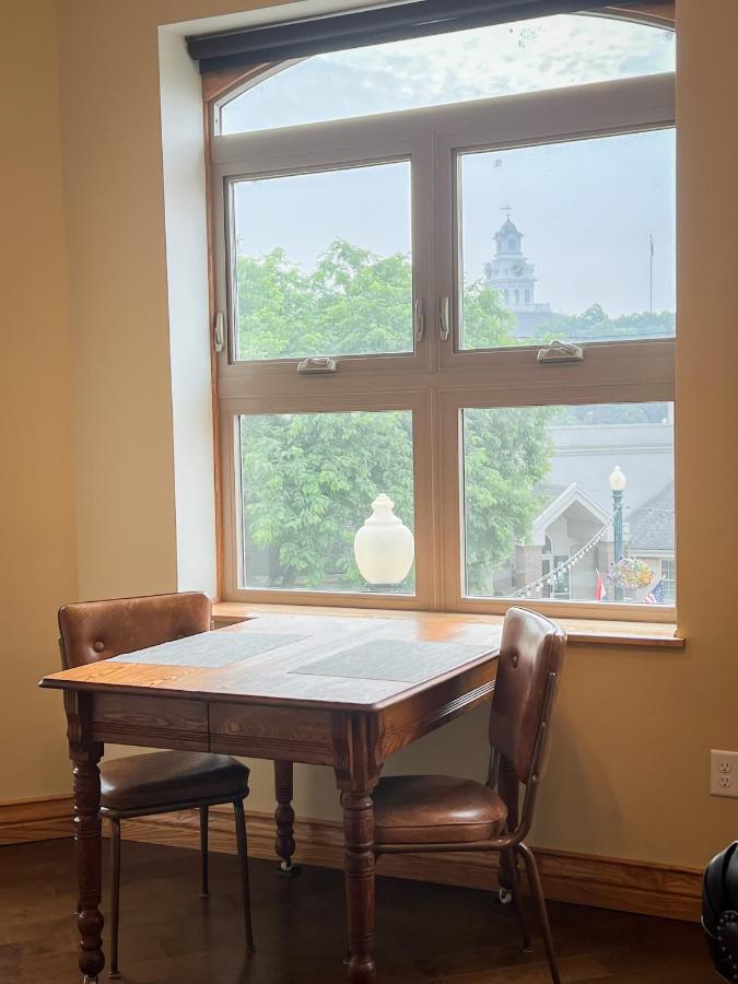 Goldfinch Suites Elkader Екстер'єр фото
