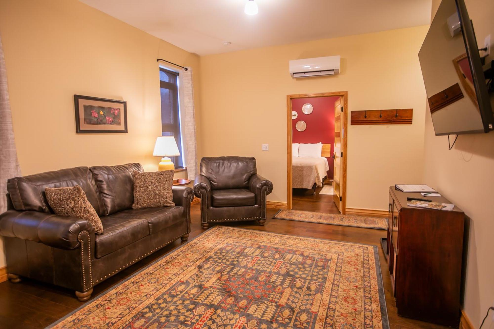 Goldfinch Suites Elkader Екстер'єр фото